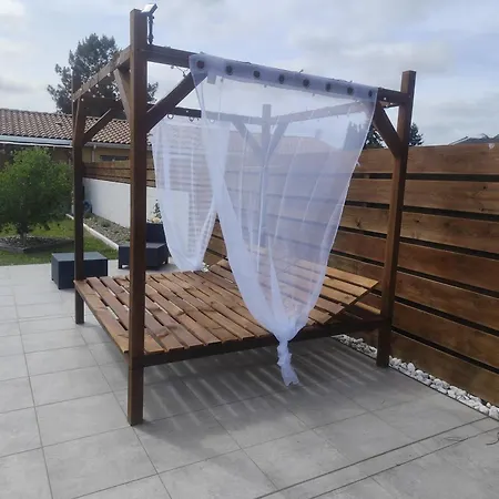 아파트 Maison Cosy Avec Piscine